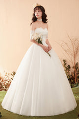 Romantic Lace Embroidered Strapless Princess Wedding Dress